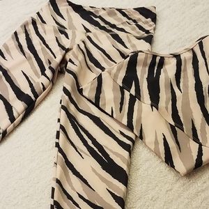 Strut This--Teagan Legging and Bra Set..NWOT